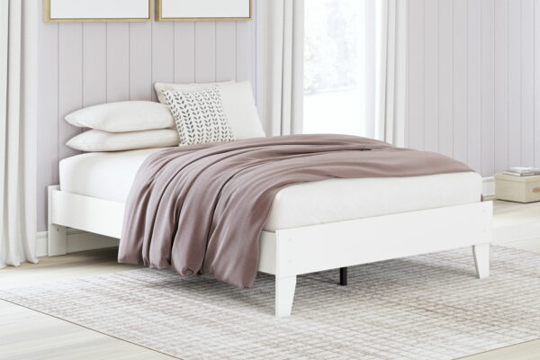 Hallityn - Platform Bed - Image 2