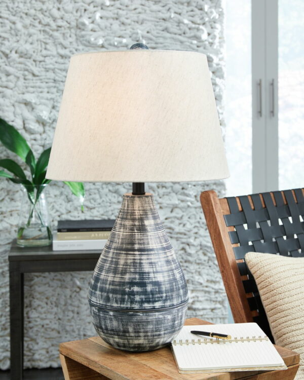 Erivell - Taupe / Black - Metal Table Lamp (Set of 2) - Image 3