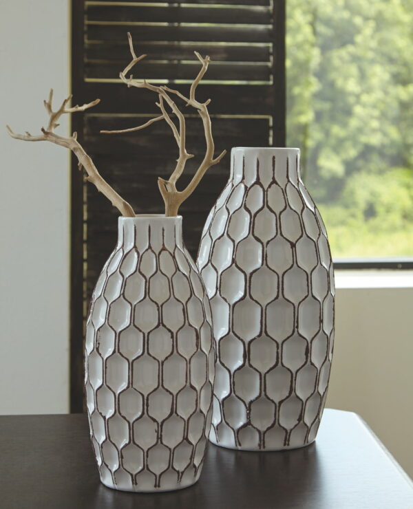Dionna - White - Vase Set (Set of 2) - Image 2