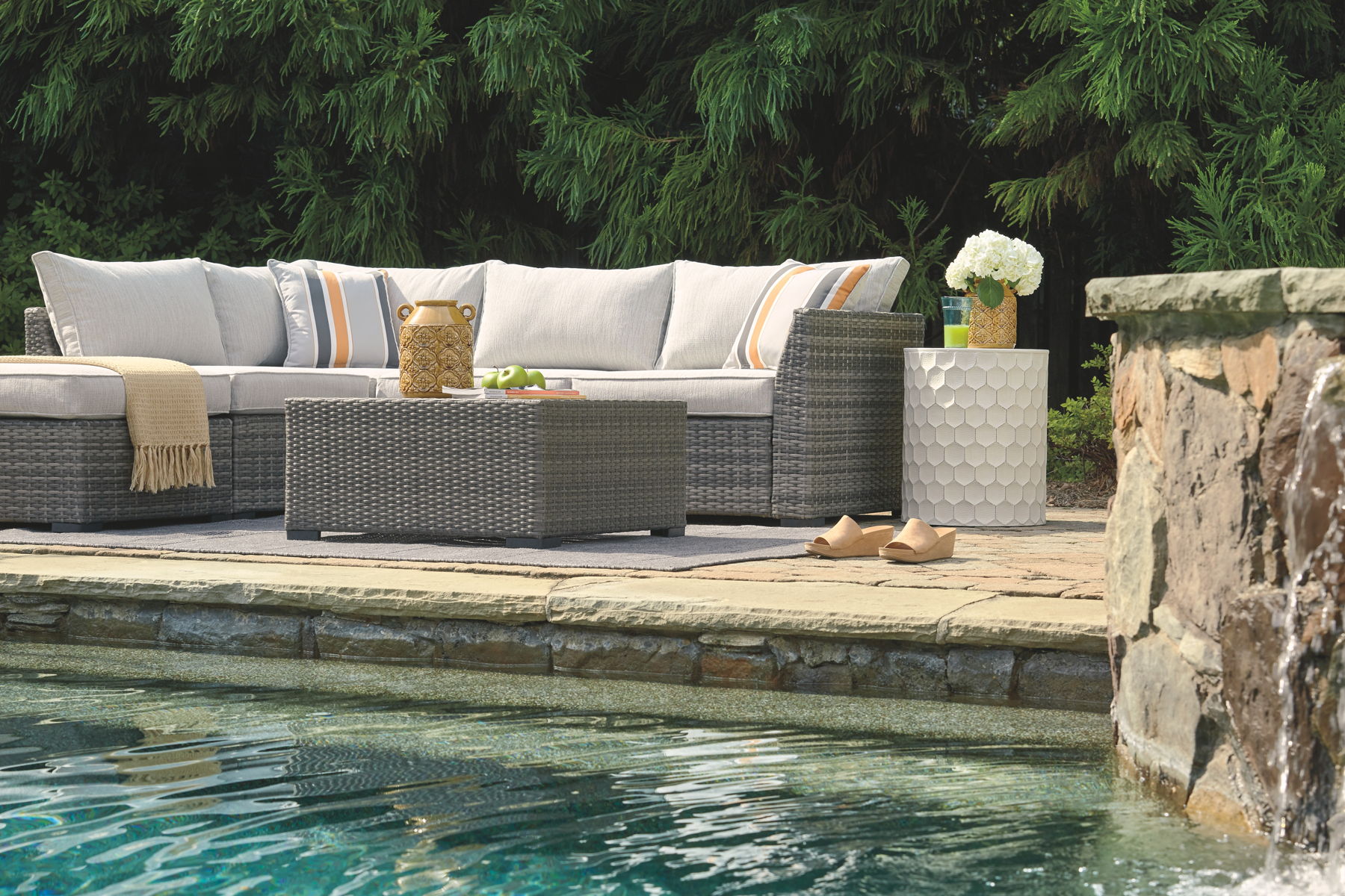 Cherry Point - Gray - 4 Pc. - Lounge Set - Image 5