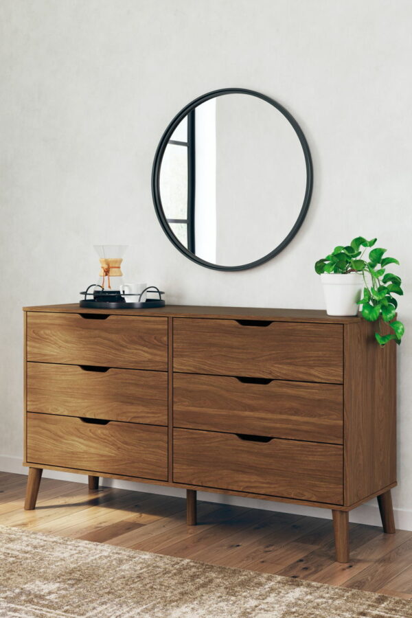 Fordmont - Auburn - Six Drawer Dresser - Image 10