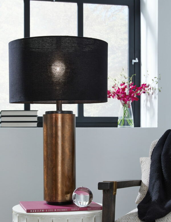 Hildry - Antique Brass Finish - Metal Table Lamp - Image 2