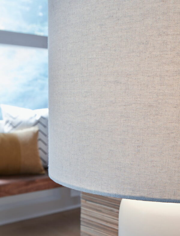Lemrich - White - Ceramic Table Lamp - Image 4