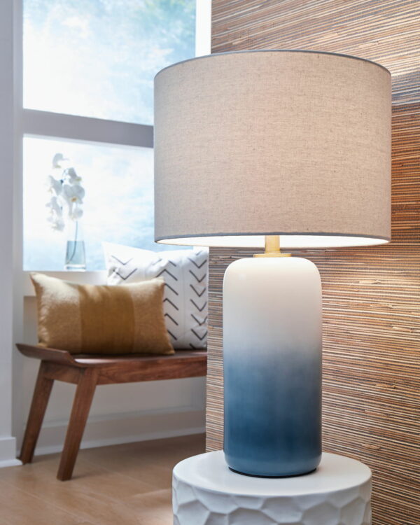 Lemrich - White - Ceramic Table Lamp - Image 3