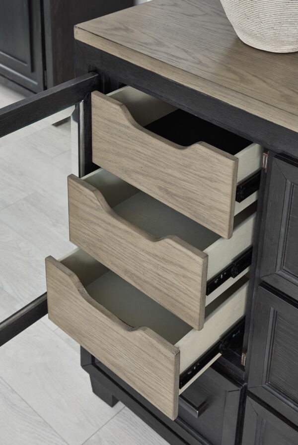 Foyland - Bedroom Set - Image 16