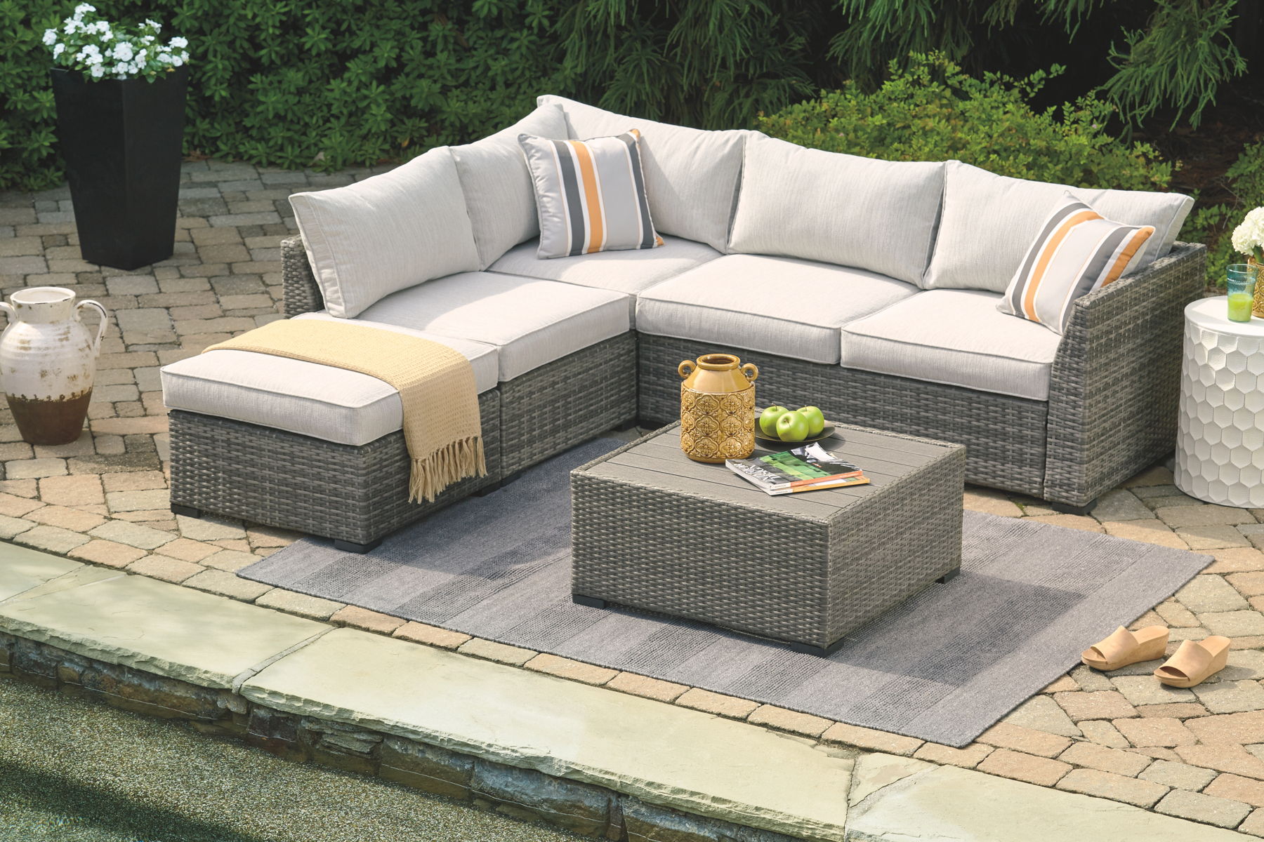 Cherry Point - Gray - 4 Pc. - Lounge Set - Image 4