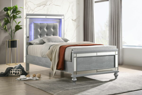 Valentino - 3/3 Twin Headboard - Silver - Image 7