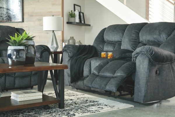 Capehorn - Living Room Set - Image 3