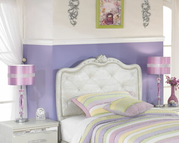 Nyssa - Purple - Metal Table Lamp - Image 11