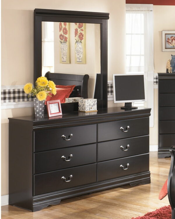 Huey Vineyard - Bedroom Set - Image 2