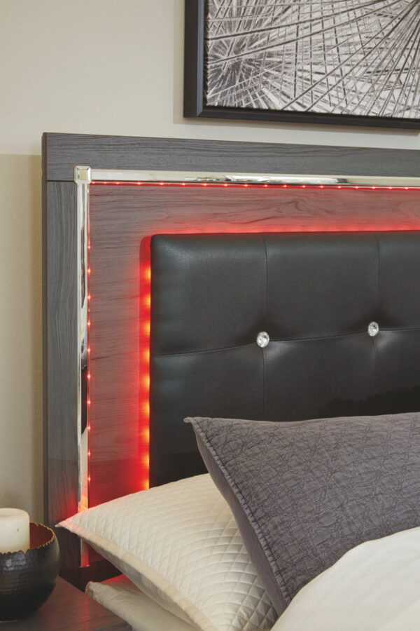 Lodanna - Upholstered Panel Bed - Image 3