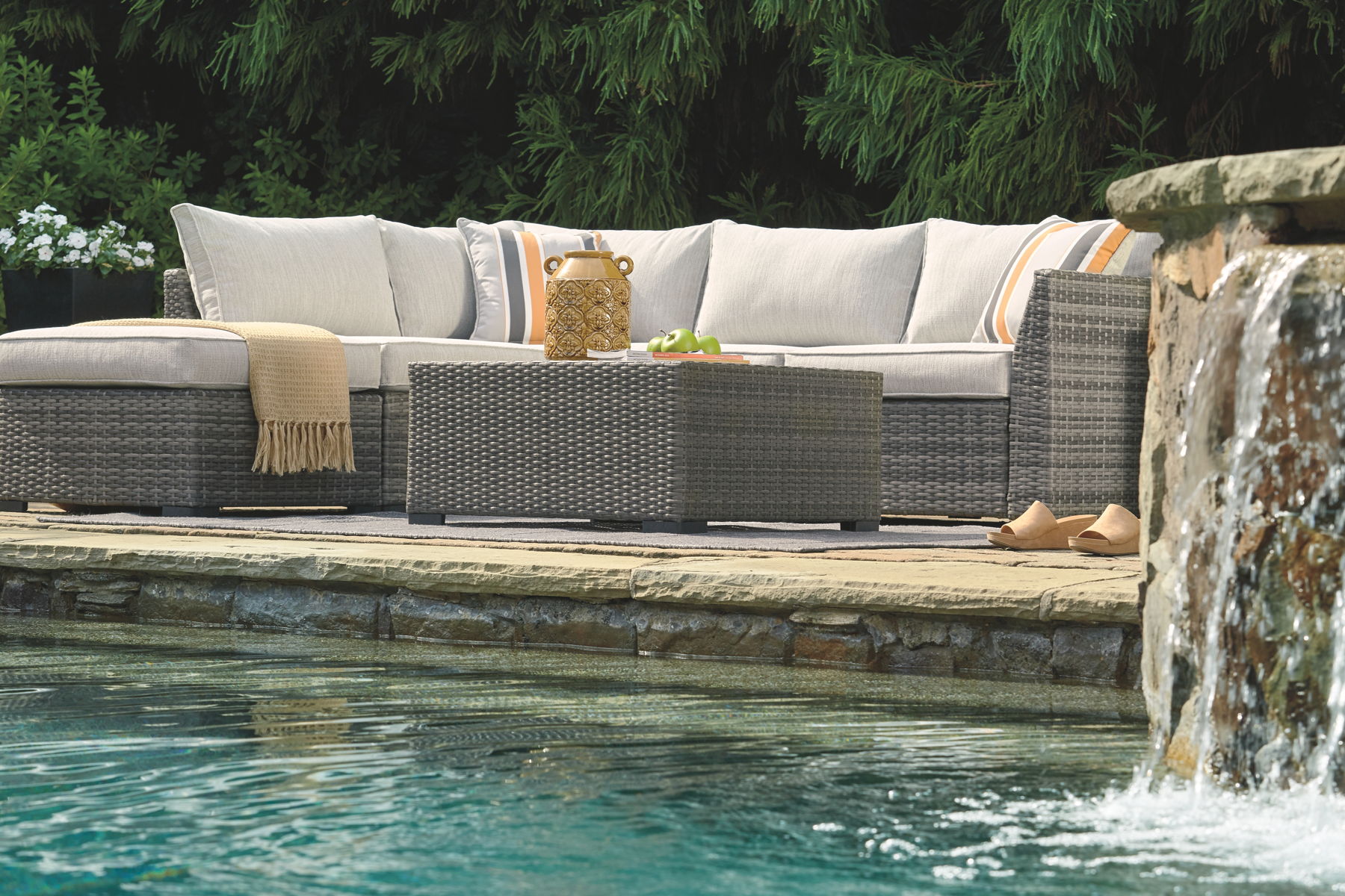 Cherry Point - Gray - 4 Pc. - Lounge Set - Image 11