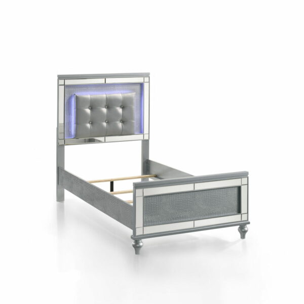 Valentino - 3/3 Twin Headboard - Silver - Image 6