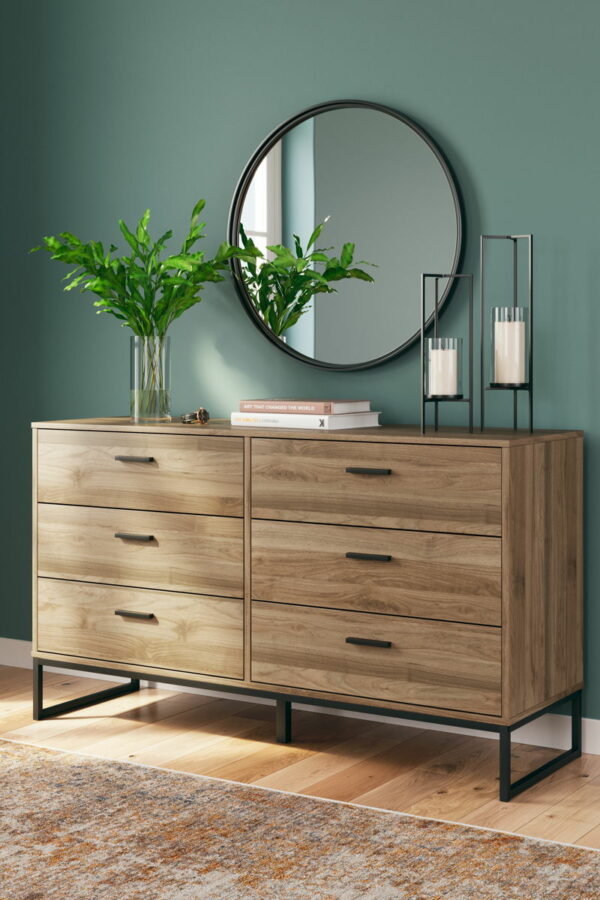 Deanlow - Panel Bedroom Set - Image 3