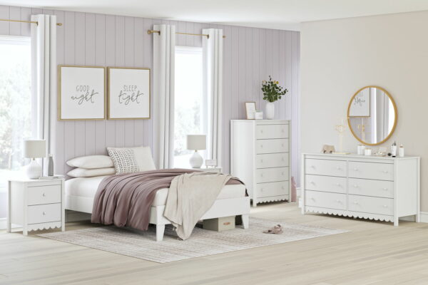 Hallityn - Platform Bed - Image 3