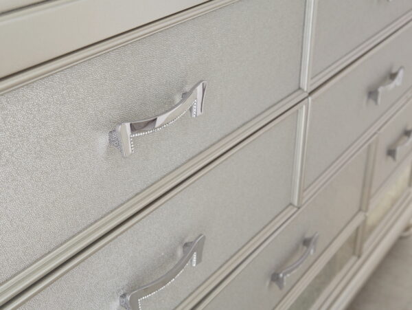 Coralayne - Silver - Dresser, Mirror With Arched Cap Rail - Image 3