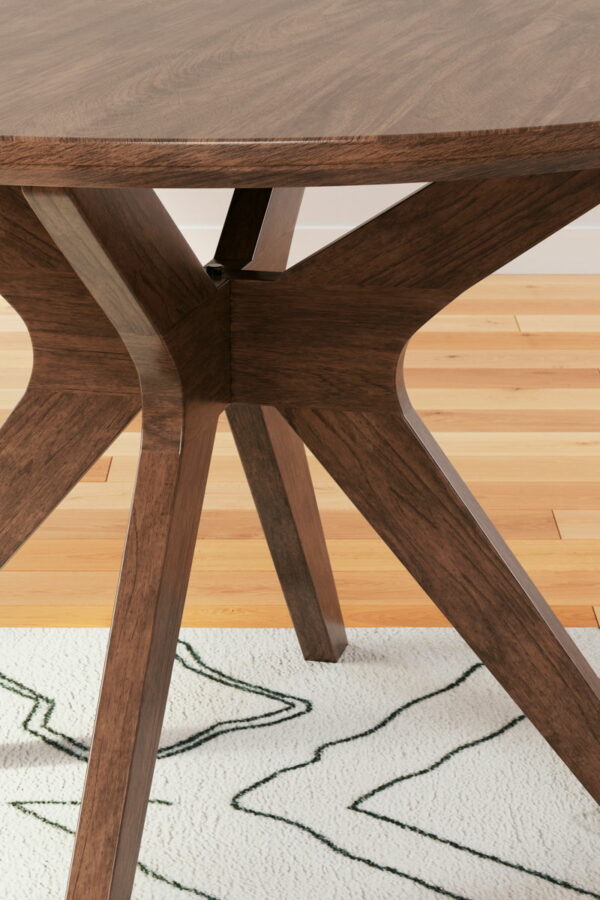 Lyncott - Dining Room Table Set - Image 6