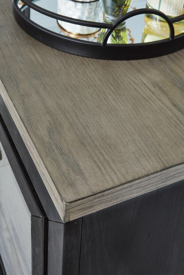 Foyland - Bedroom Set - Image 17