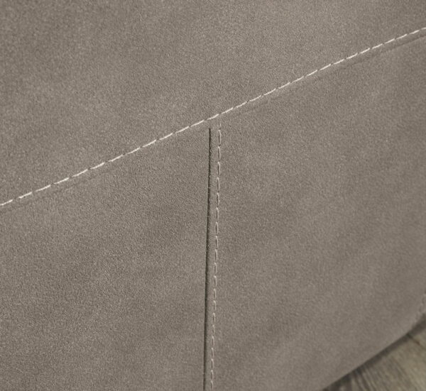 Cavalcade - Reclining Loveseat W/Console - Image 7