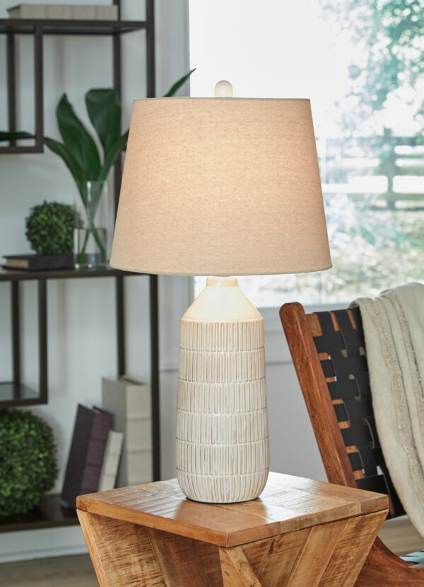 Willport - Off White - Ceramic Table Lamp (Set of 2) - Image 2