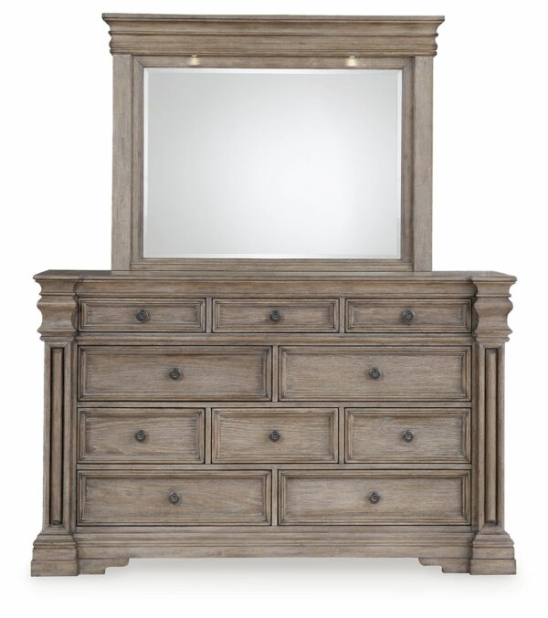 Blairhurst - Light Grayish Brown - Dresser And Mirror - Image 4