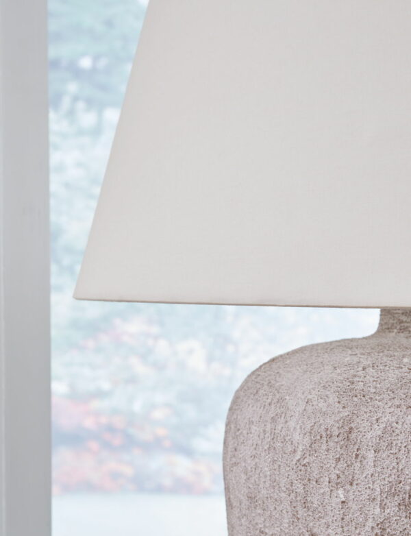 Danry - Distressed Cream - Metal Table Lamp - Image 4