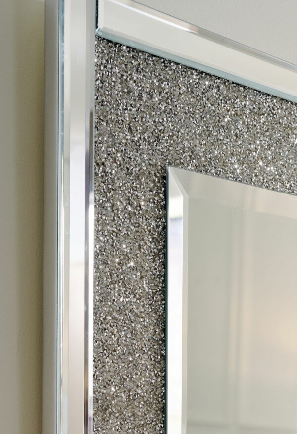 Kingsleigh - Metallic - Accent Mirror - Rectangular - Image 3