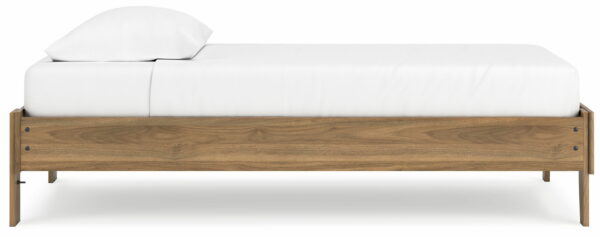 Deanlow - Platform Bed - Image 22