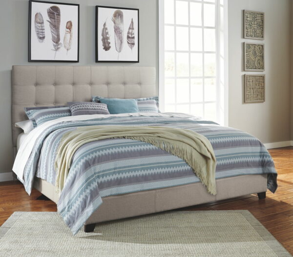 Dolante - Upholstered Bed - Image 8