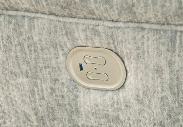 Family Den - Power Reclining Sectional - Image 4