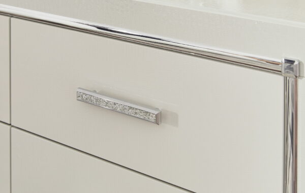 Zyniden - Silver - Five Drawer Chest - Image 3