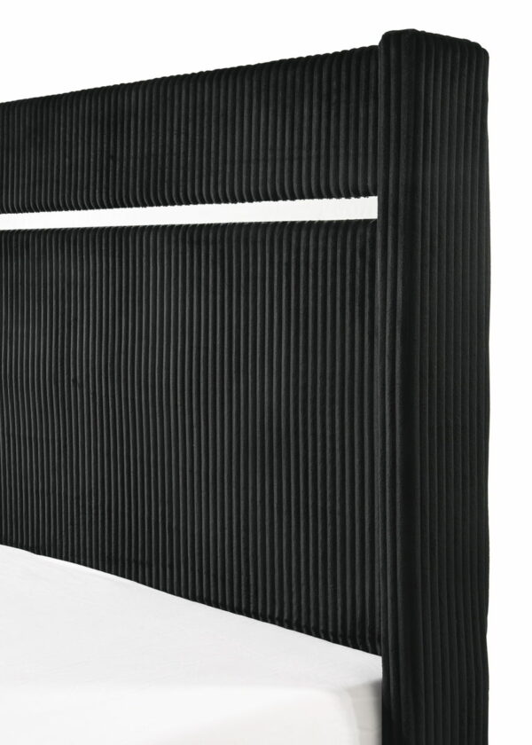 Gennro - Bed - Image 3