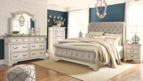 Realyn - Upholstered Sleigh Bed - Image 5