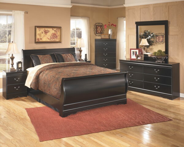 Huey Vineyard - Black - Five Drawer Chest - Image 4