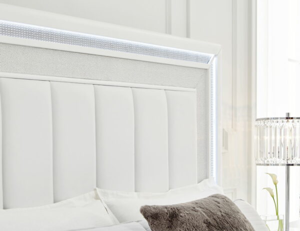 Chalanna - Upholstered Storage Bed - Image 9