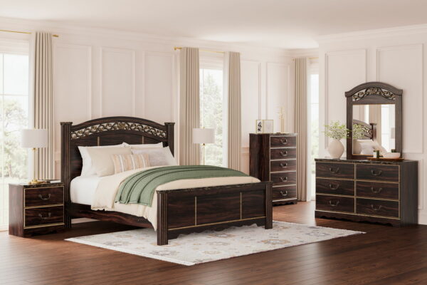 Glosmount - Two-tone - Five Drawer Chest - Image 11