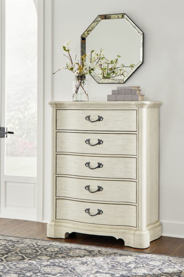 Arlendyne - Antique White - Five Drawer Chest - Image 7