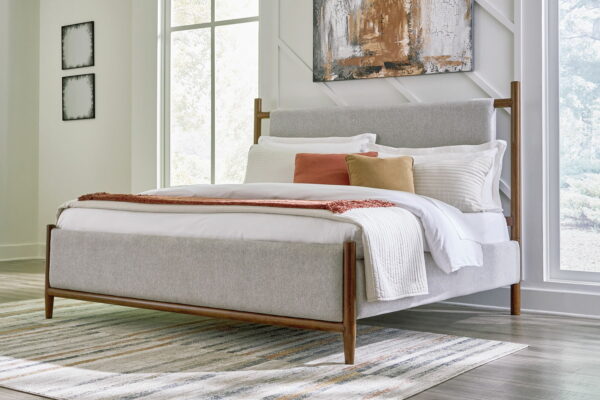 Lyncott - Upholstered Bedroom Set - Image 6