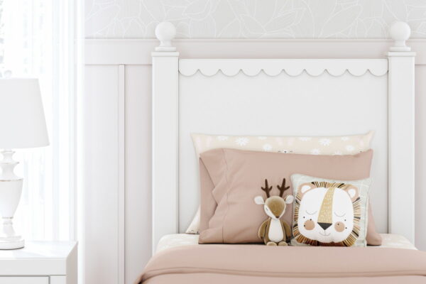 Mollviney - Panel Bed - Image 4