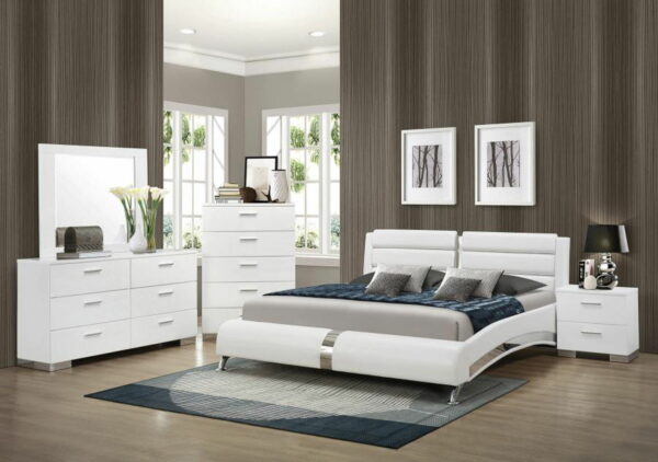 Jeremaine - Upholstered Sleigh Bed - Image 11