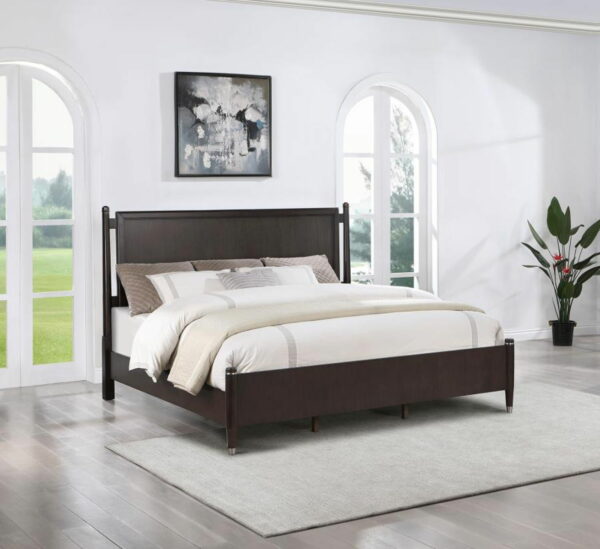 Emberlyn - Wood Poster Bed - Image 9