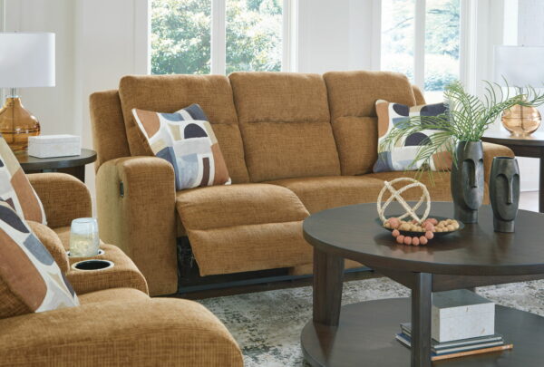 Kanlow - Reclining Sofa - Image 11