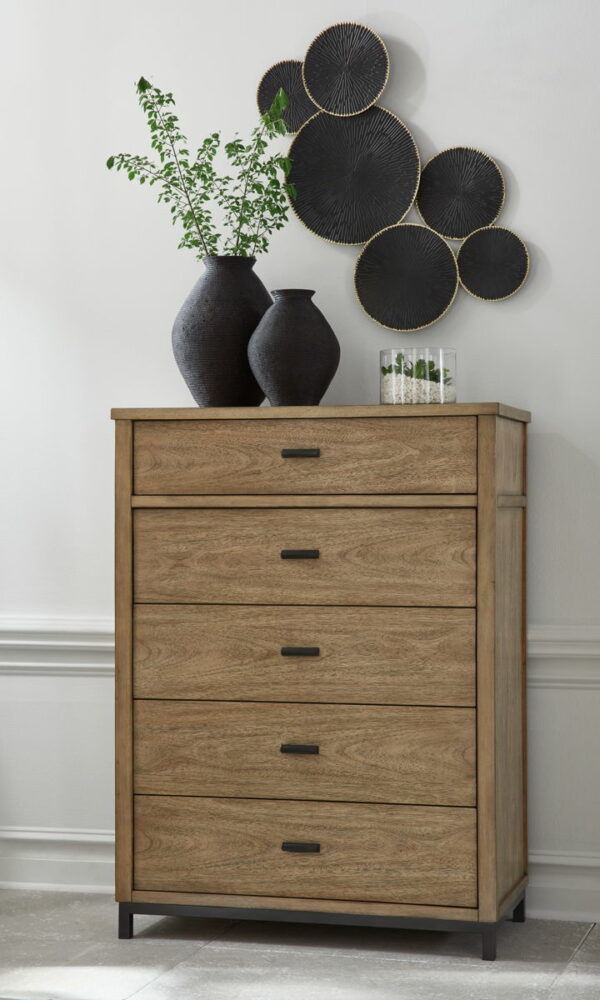 Tomtyn - Light Brown - Five Drawer Chest - Image 6