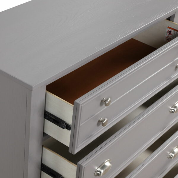 Jamestown - Chest - Image 11