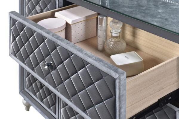 Cameo - Dresser - Image 4