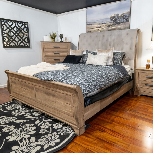 Coventry Hall - Bed - Image 2