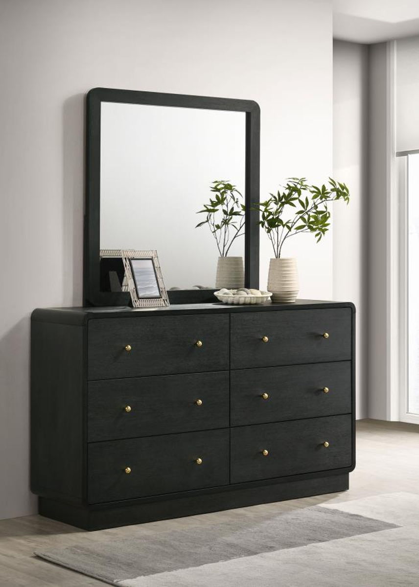 Cavelle - 6-Drawer Dresser - Image 22