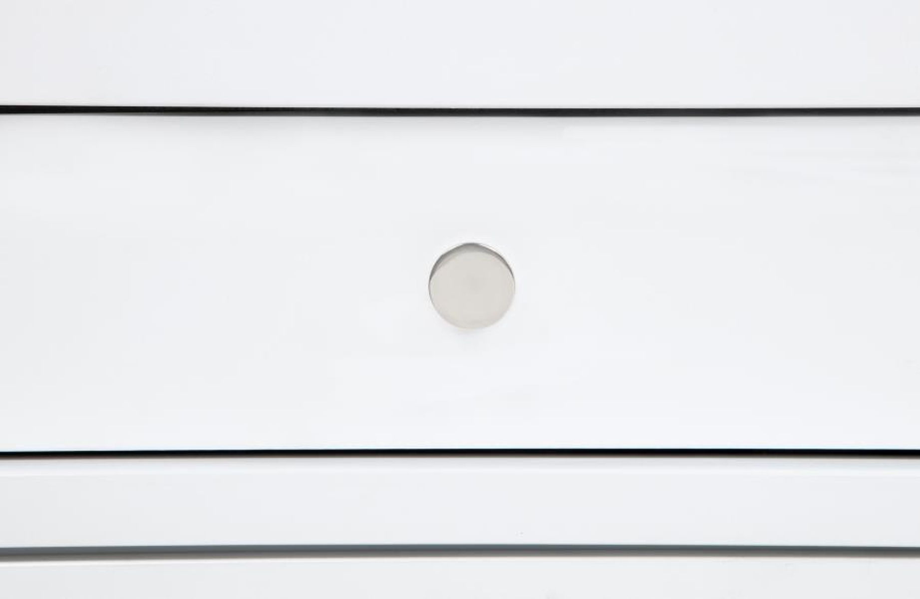 Gracemont - 8-Drawer Bedroom Dresser Cabinet - Image 29