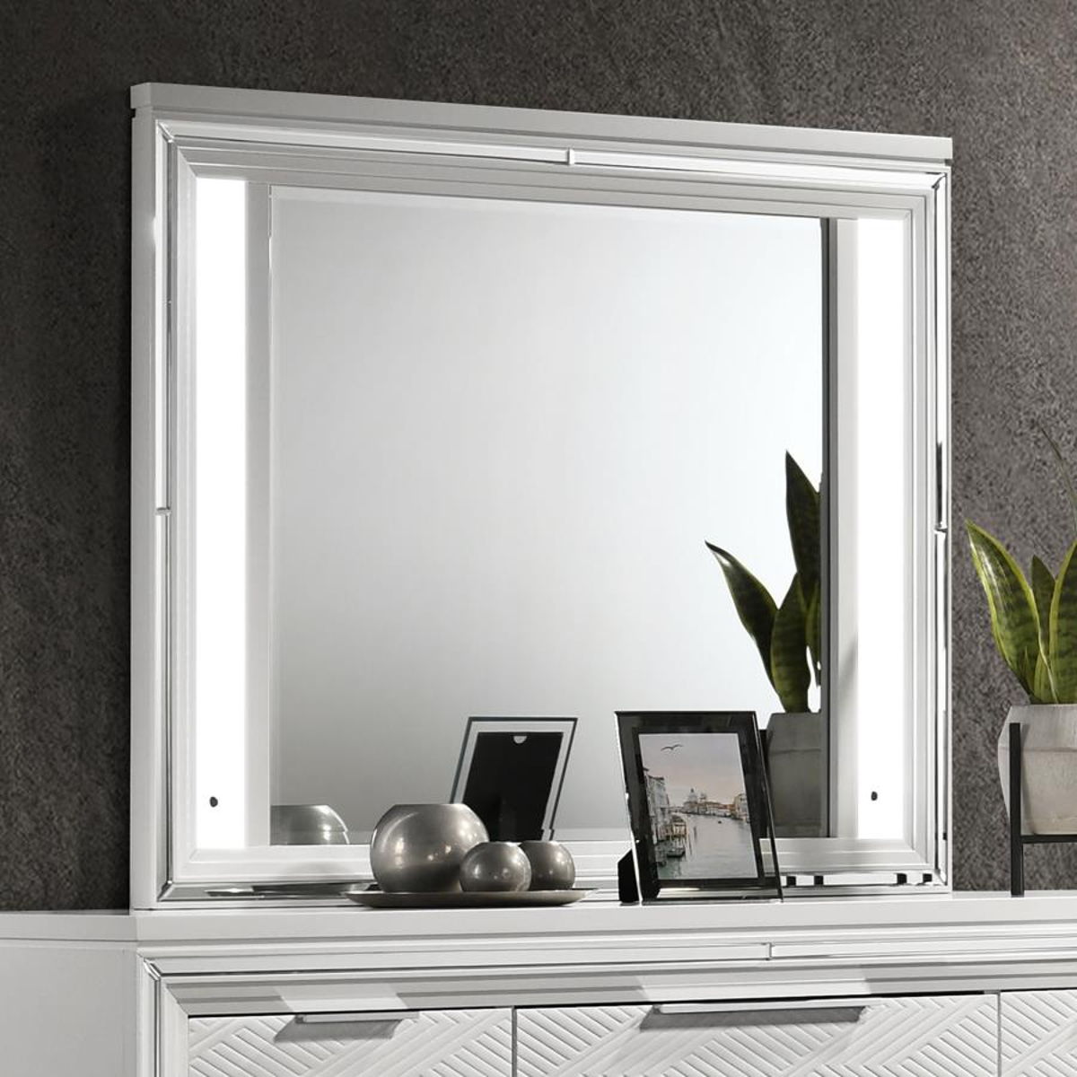 Marmore - LED Dresser Mirror - White - Image 2