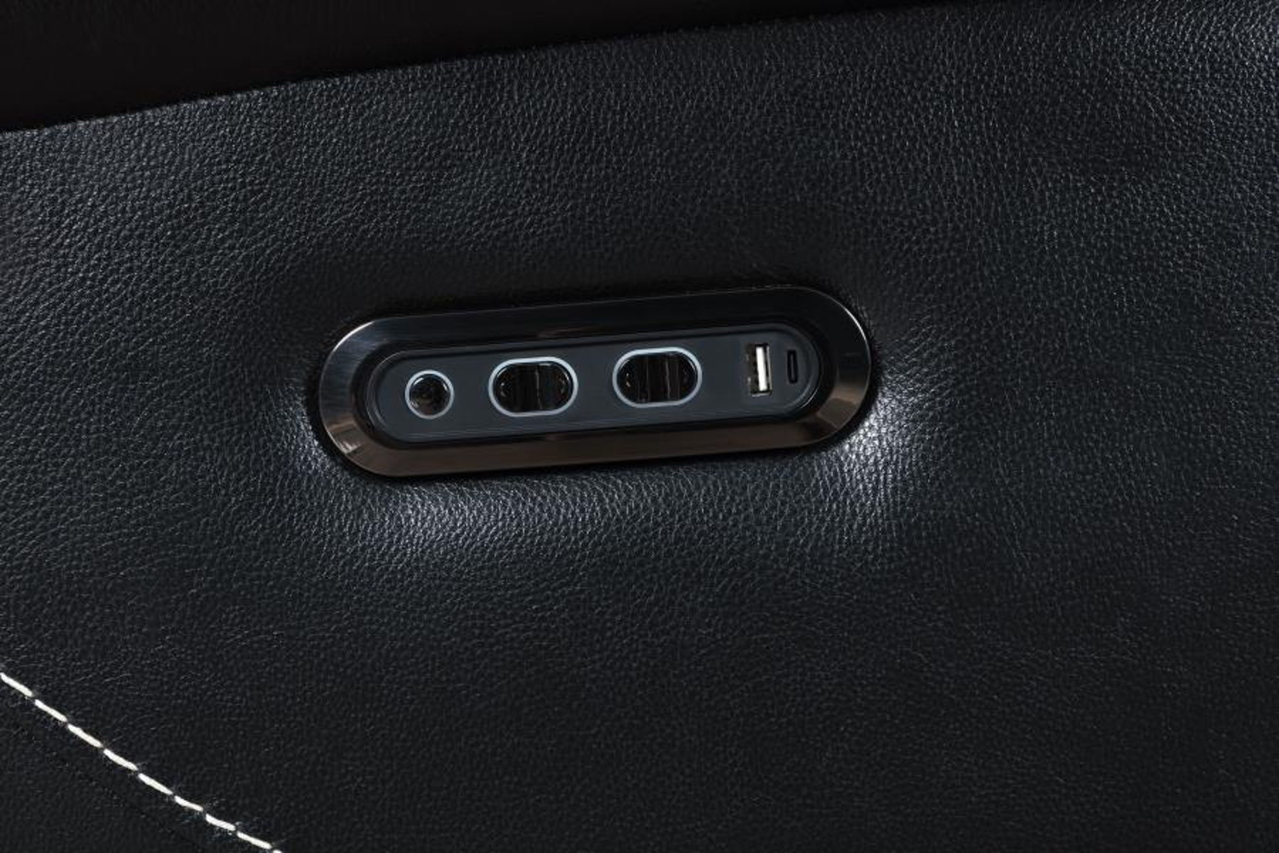 Hewitt - Leather Upholstered Dual Power Recliner Chair - Black - Image 10